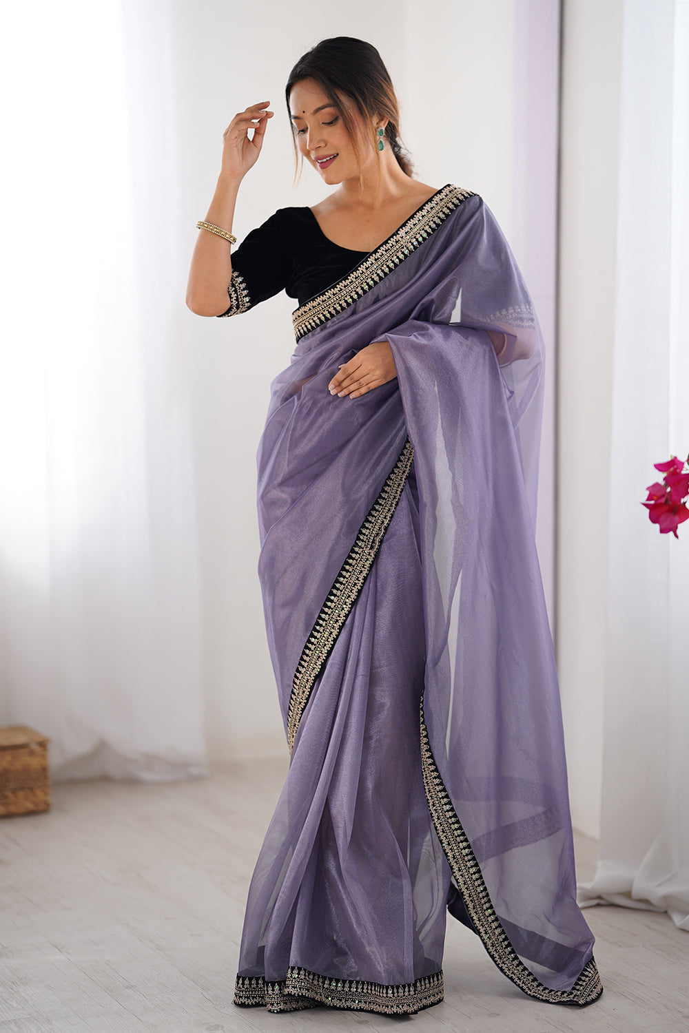 Urban Pallu Solid Poly Georgette Daily Saree