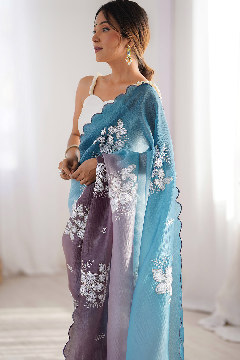 Urban Pallu Embroidered Poly Chiffon Daily Saree