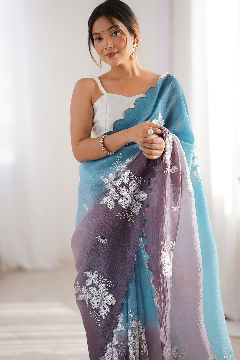 Urban Pallu Embroidered Poly Chiffon Daily Saree