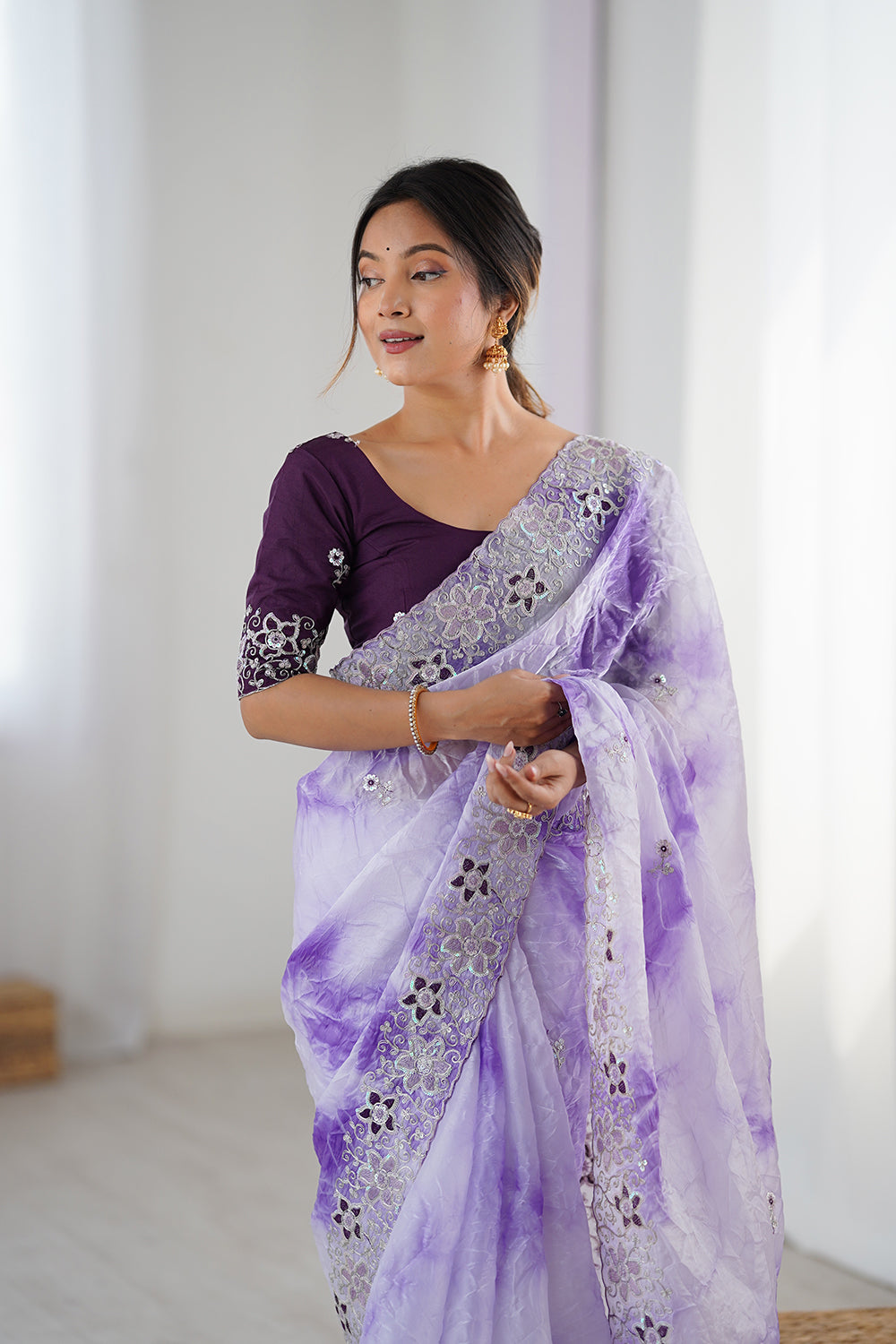 Urban Pallu Embroidered Poly Chiffon Daily Saree