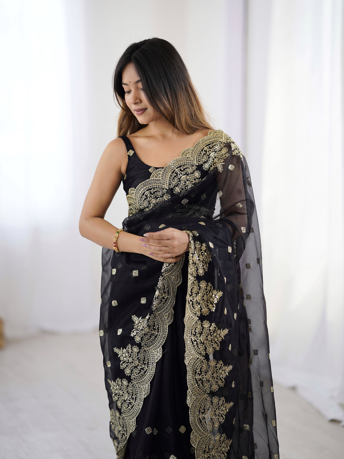 Urban Pallu Solid Net Festive Saree