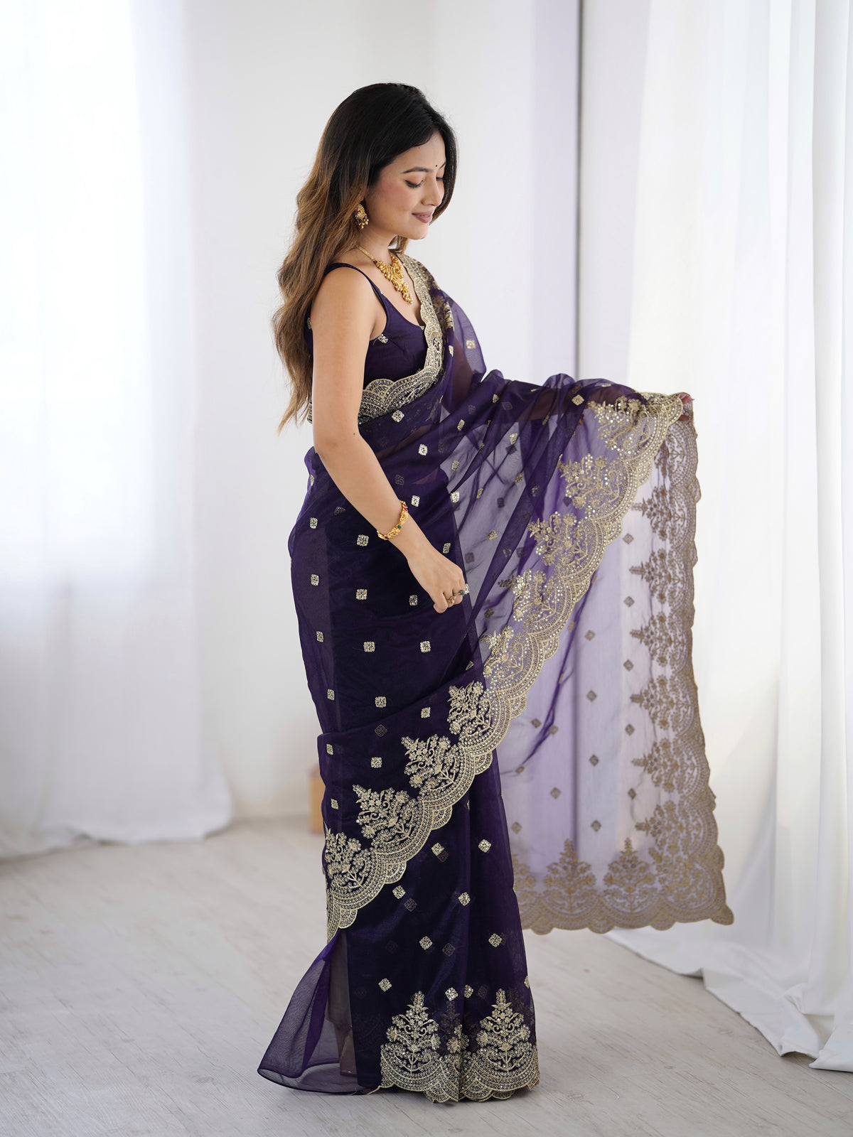 Urban Pallu Solid Net Festive Saree
