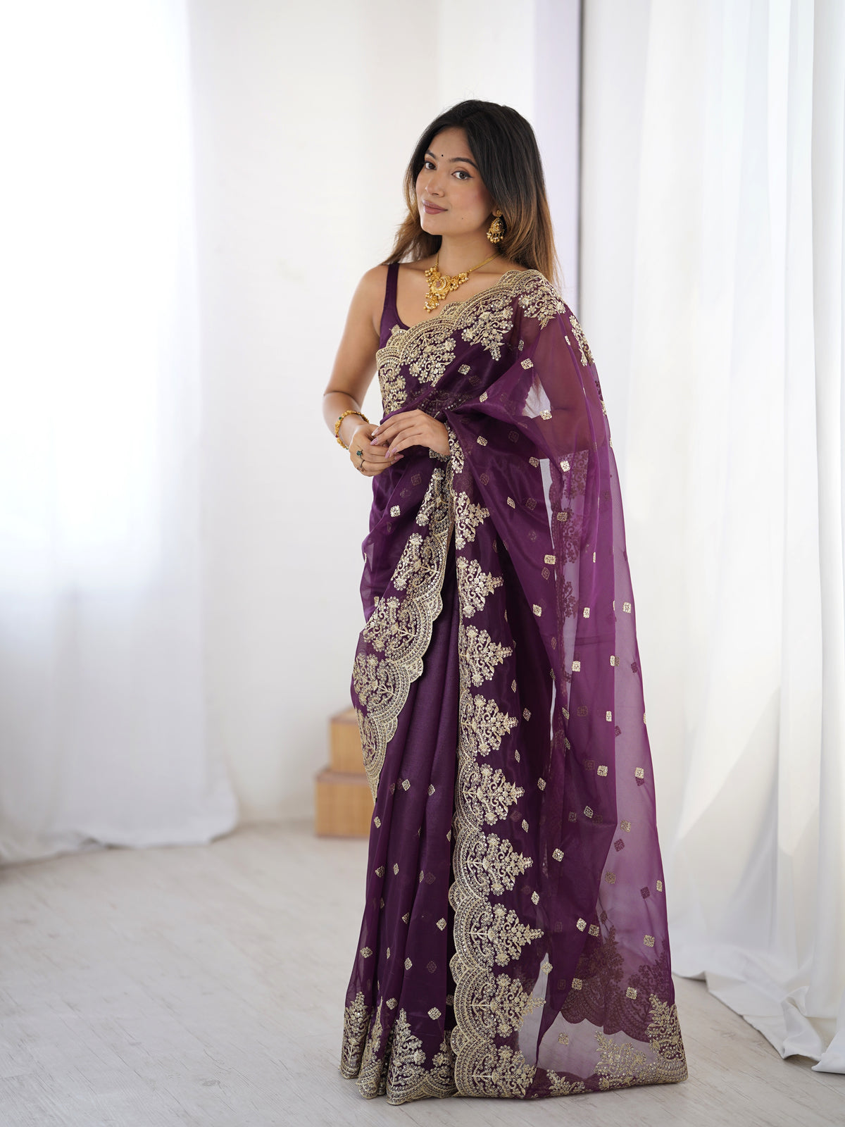 Urban Pallu Solid Net Festive Saree