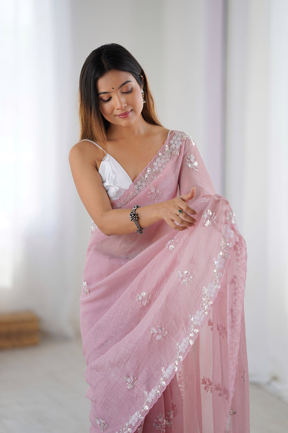 Urban Pallu Solid Poly Chiffon Daily Saree
