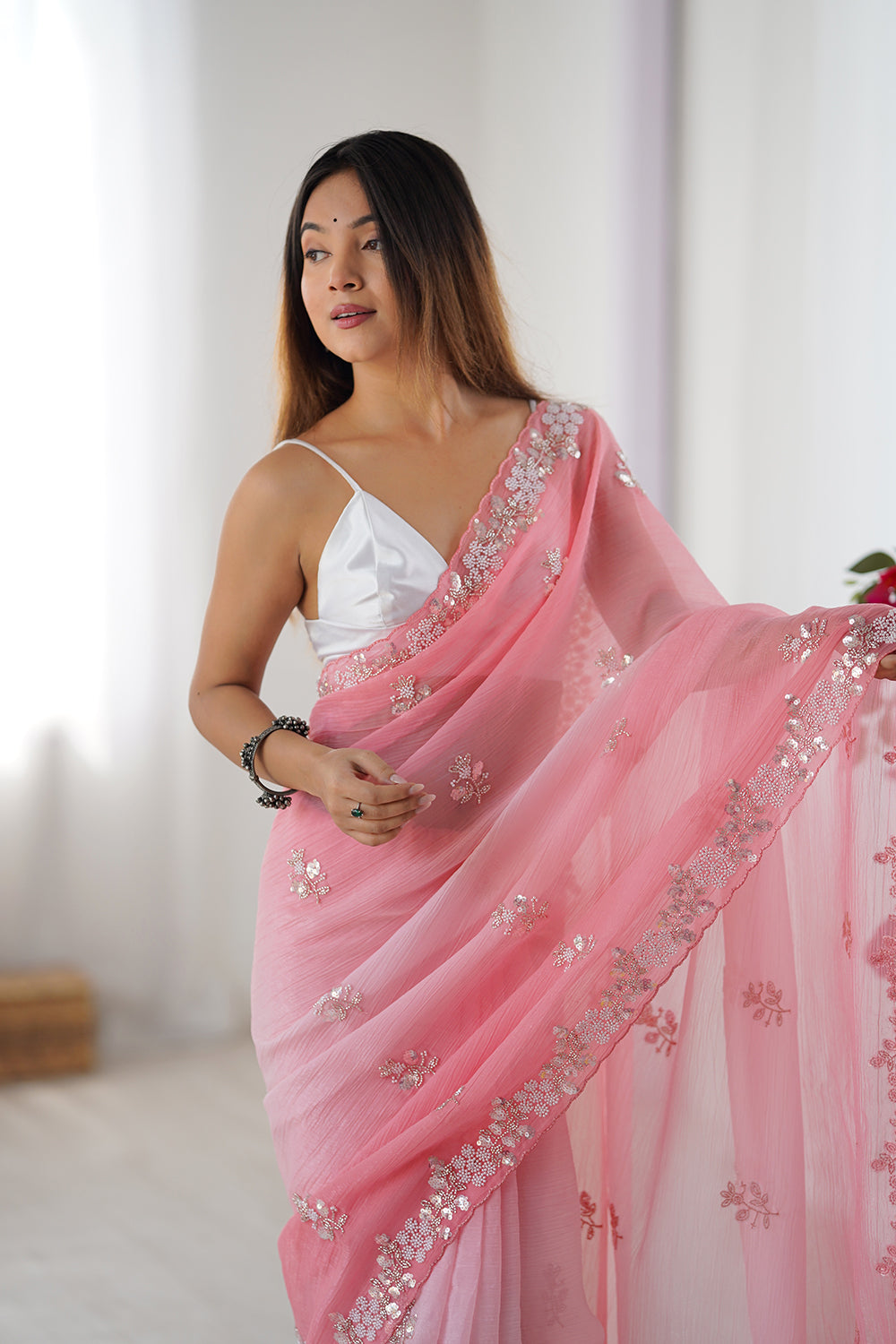 Urban Pallu Solid Poly Chiffon Daily Saree