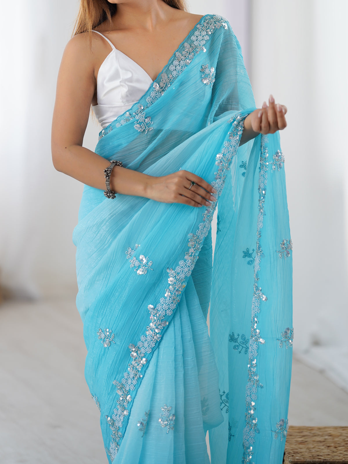 Urban Pallu Solid Poly Chiffon Daily Saree