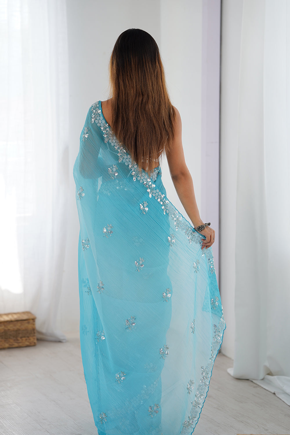 Urban Pallu Solid Poly Chiffon Daily Saree