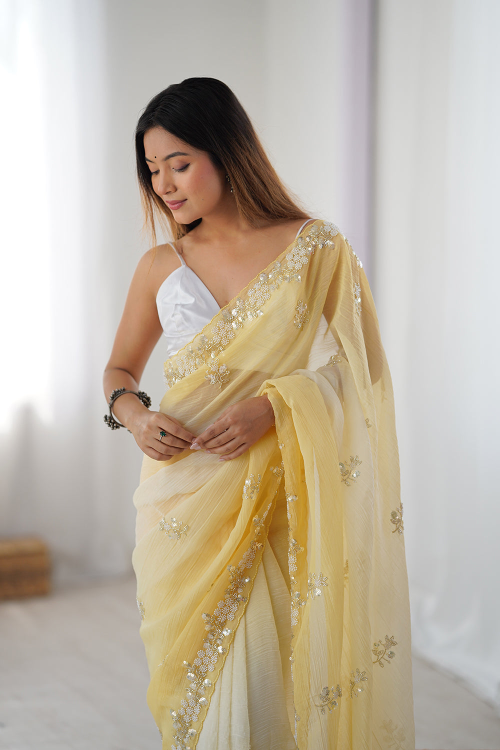 Urban Pallu Solid Poly Chiffon Daily Saree