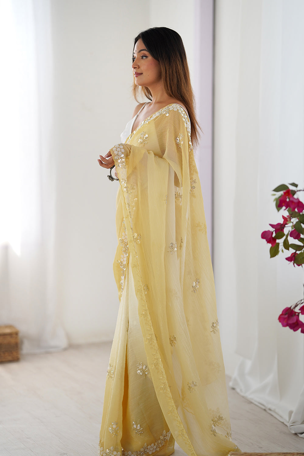Urban Pallu Solid Poly Chiffon Daily Saree