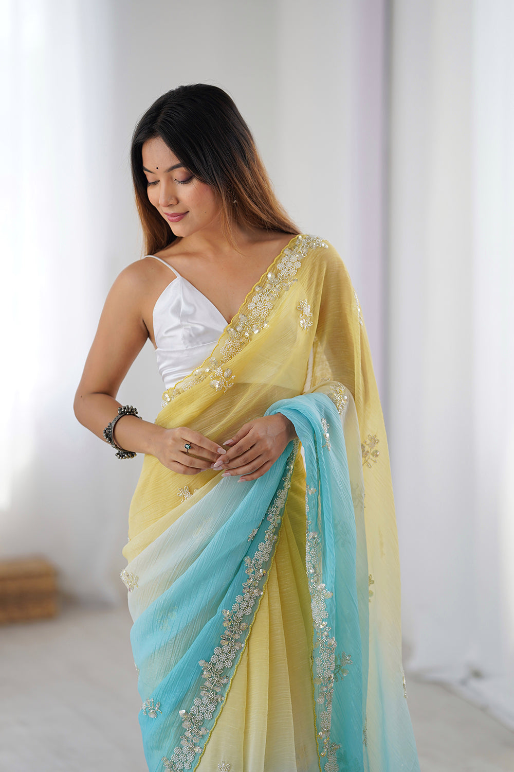 Urban Pallu Solid Poly Chiffon Daily Saree