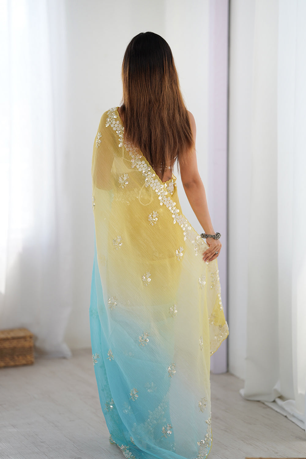 Urban Pallu Solid Poly Chiffon Daily Saree