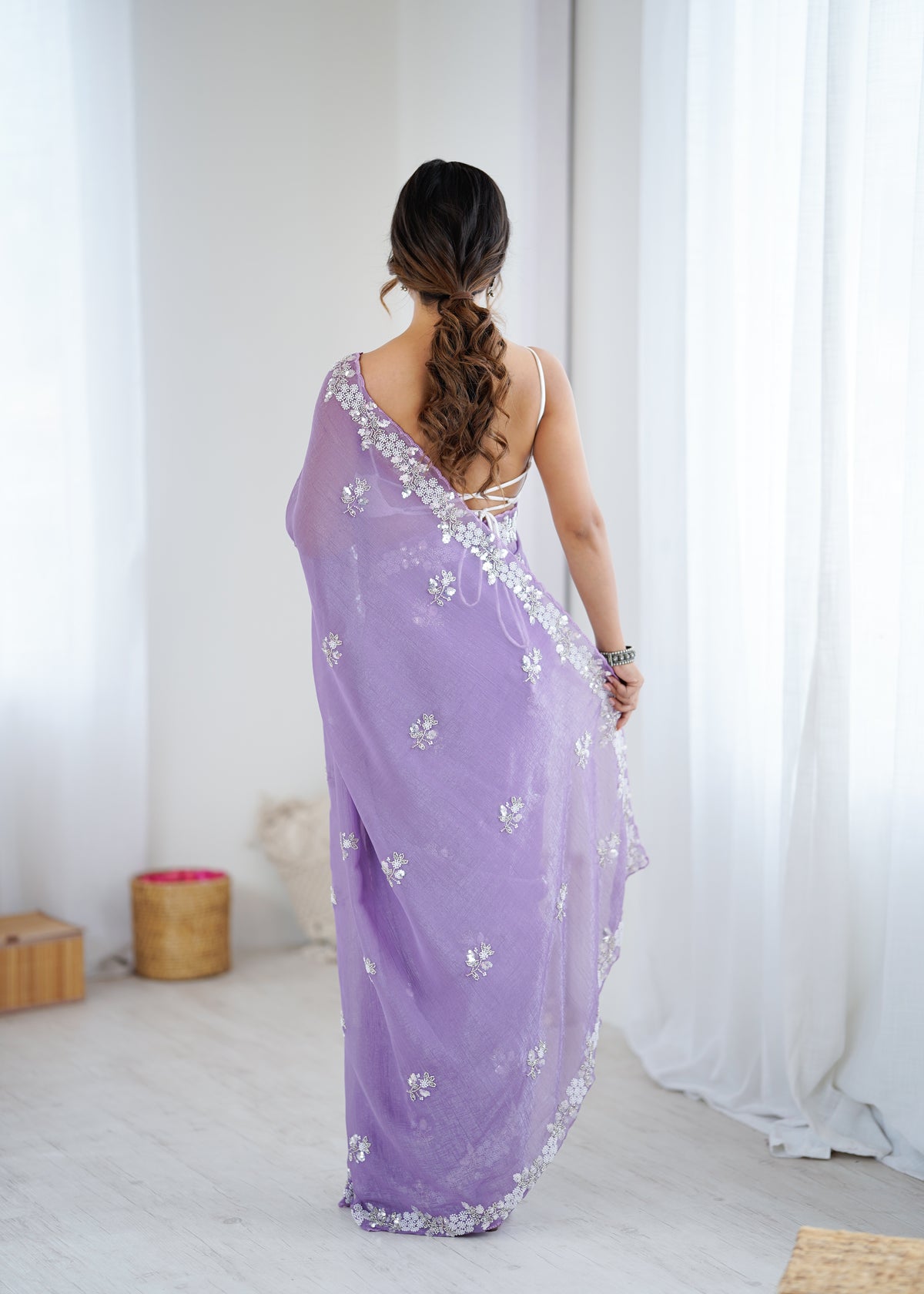 Urban Pallu Solid Poly Chiffon Daily Saree
