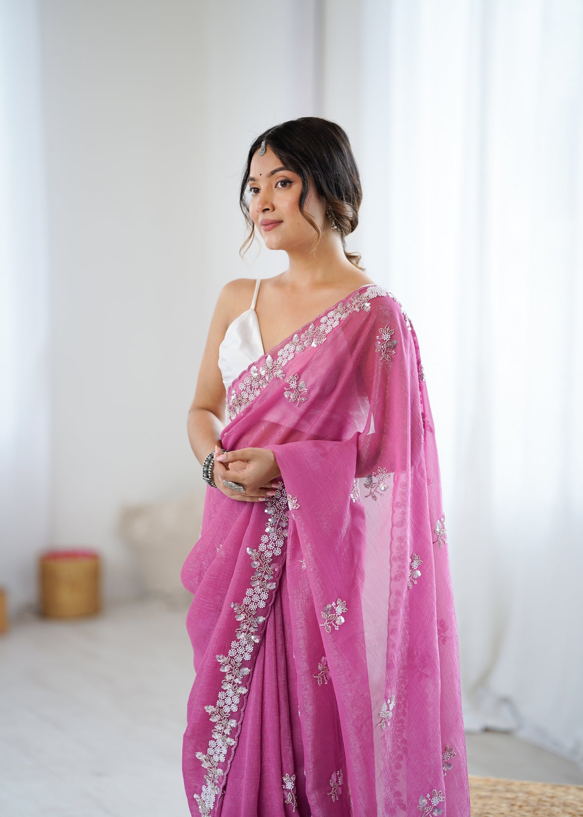 Urban Pallu Solid Poly Chiffon Daily Saree