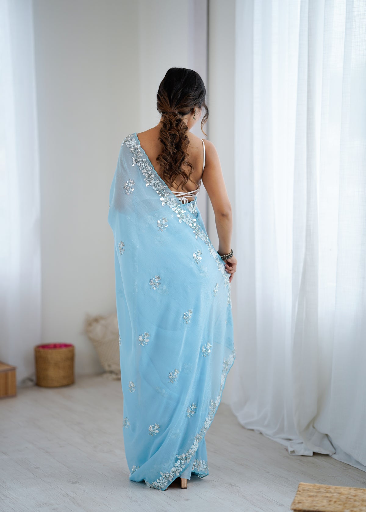 Urban Pallu Solid Poly Chiffon Daily Saree
