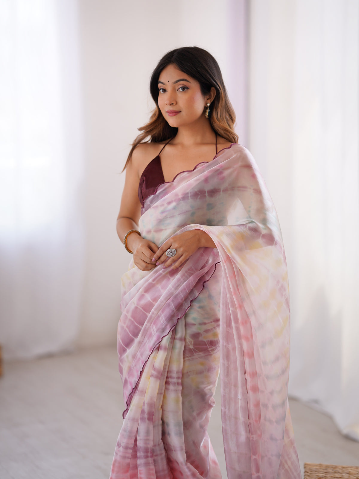 Urban Pallu Solid Organza Daily Saree