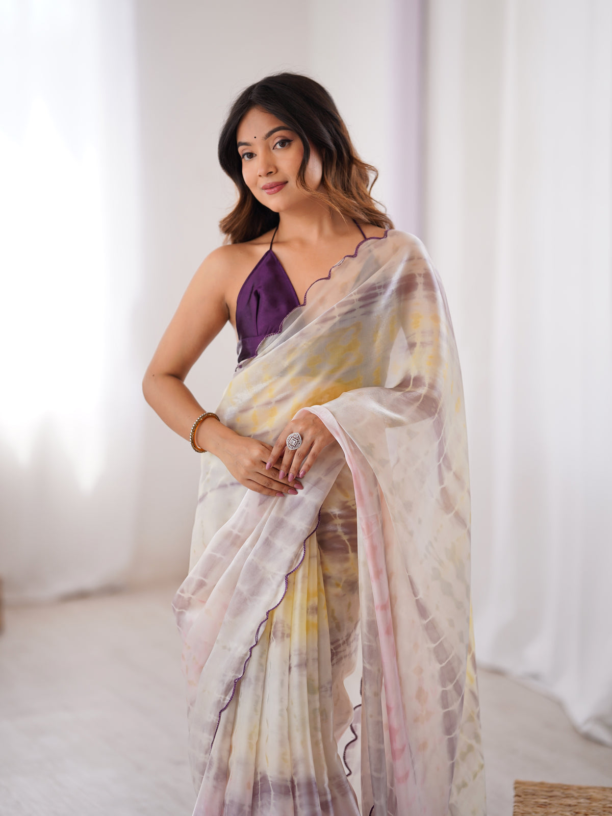 Urban Pallu Solid Organza Daily Saree