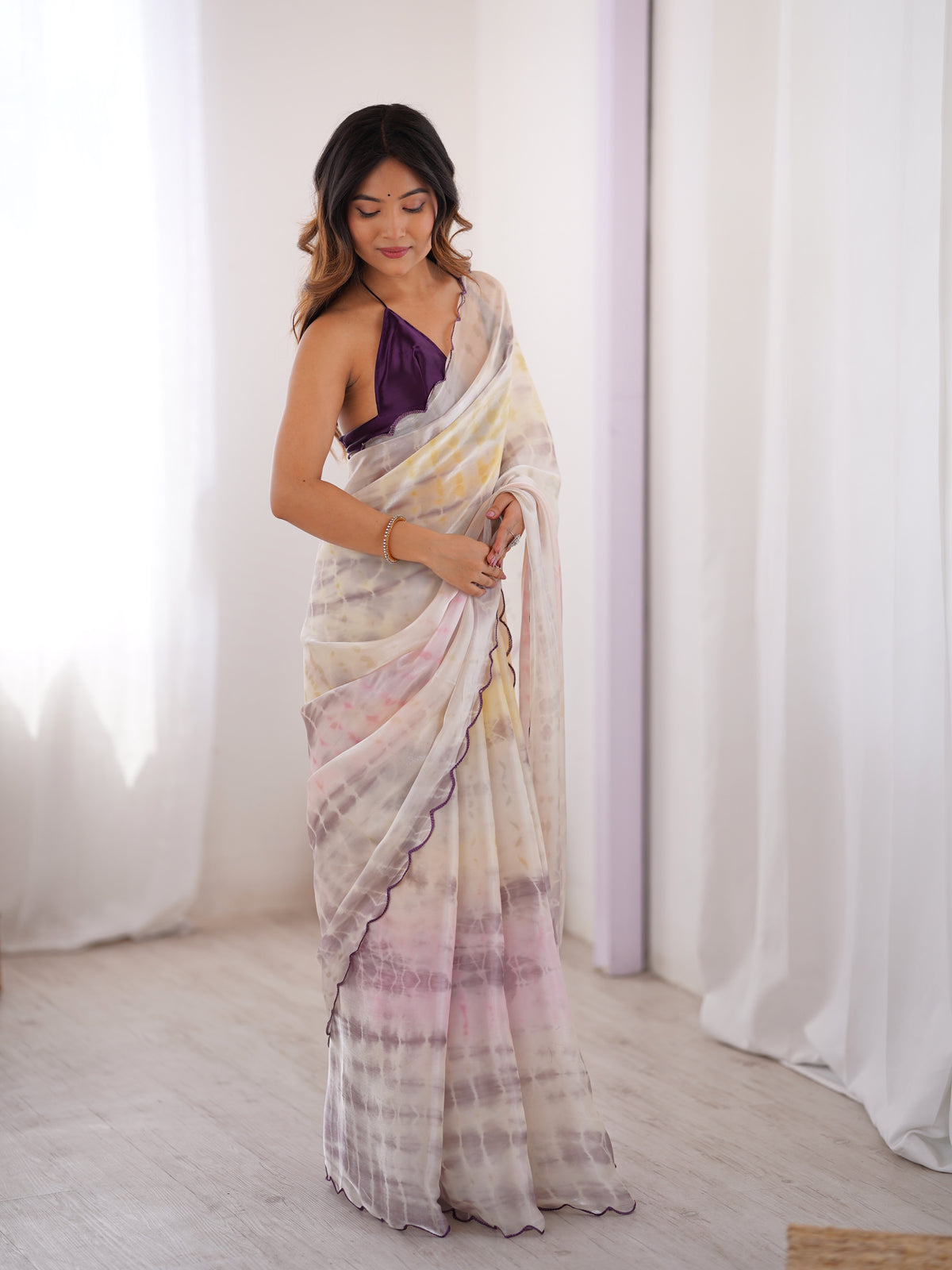 Urban Pallu Solid Organza Daily Saree