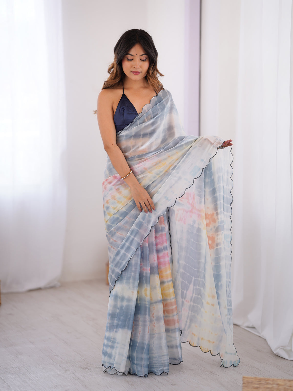Urban Pallu Solid Organza Daily Saree