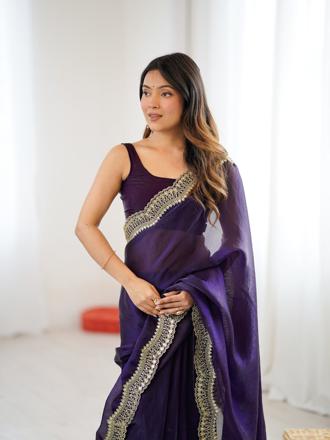 Urban Pallu Solid Poly Chiffon Daily Saree