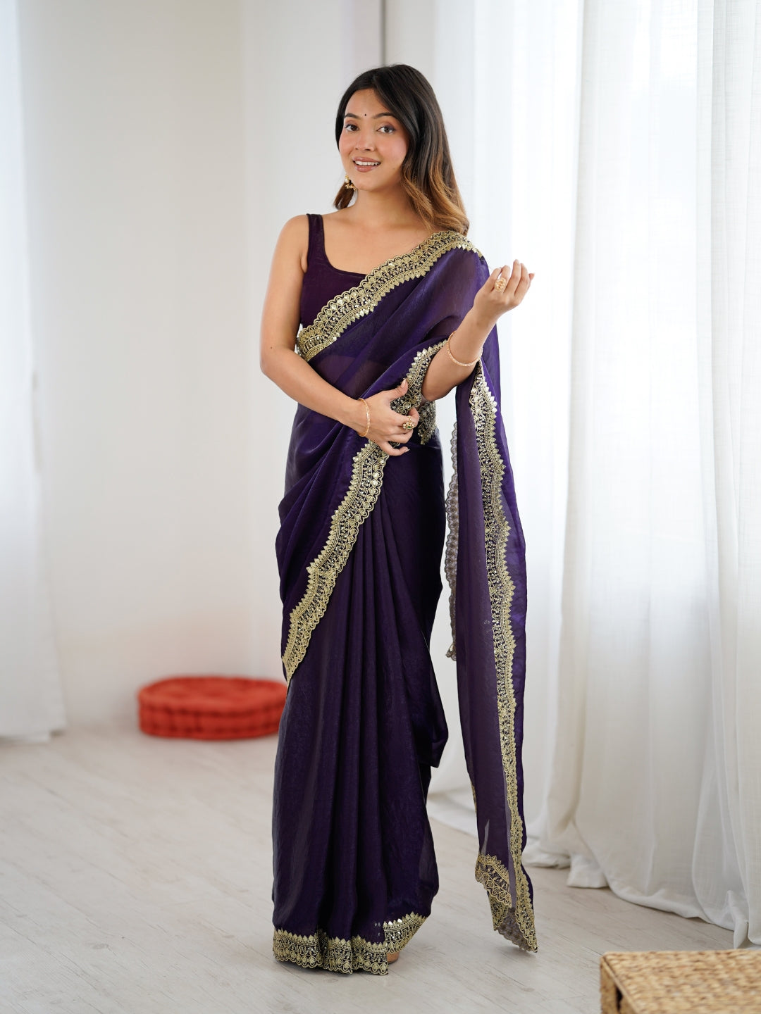 Urban Pallu Solid Poly Chiffon Daily Saree