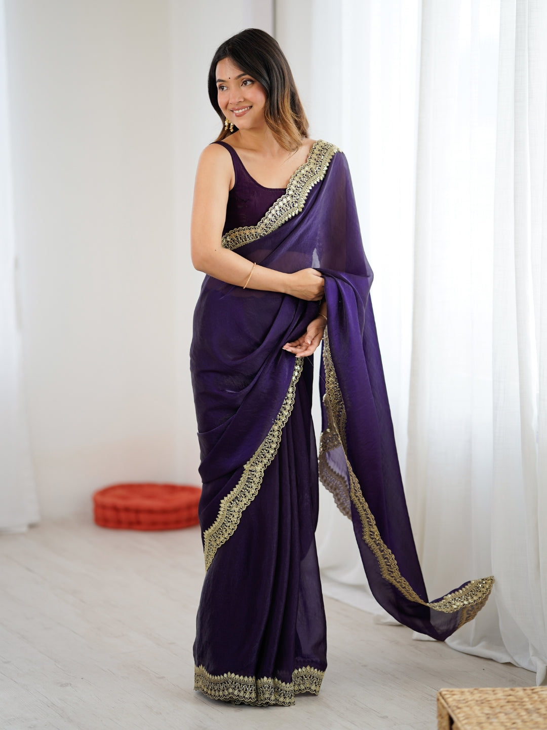 Urban Pallu Solid Poly Chiffon Daily Saree