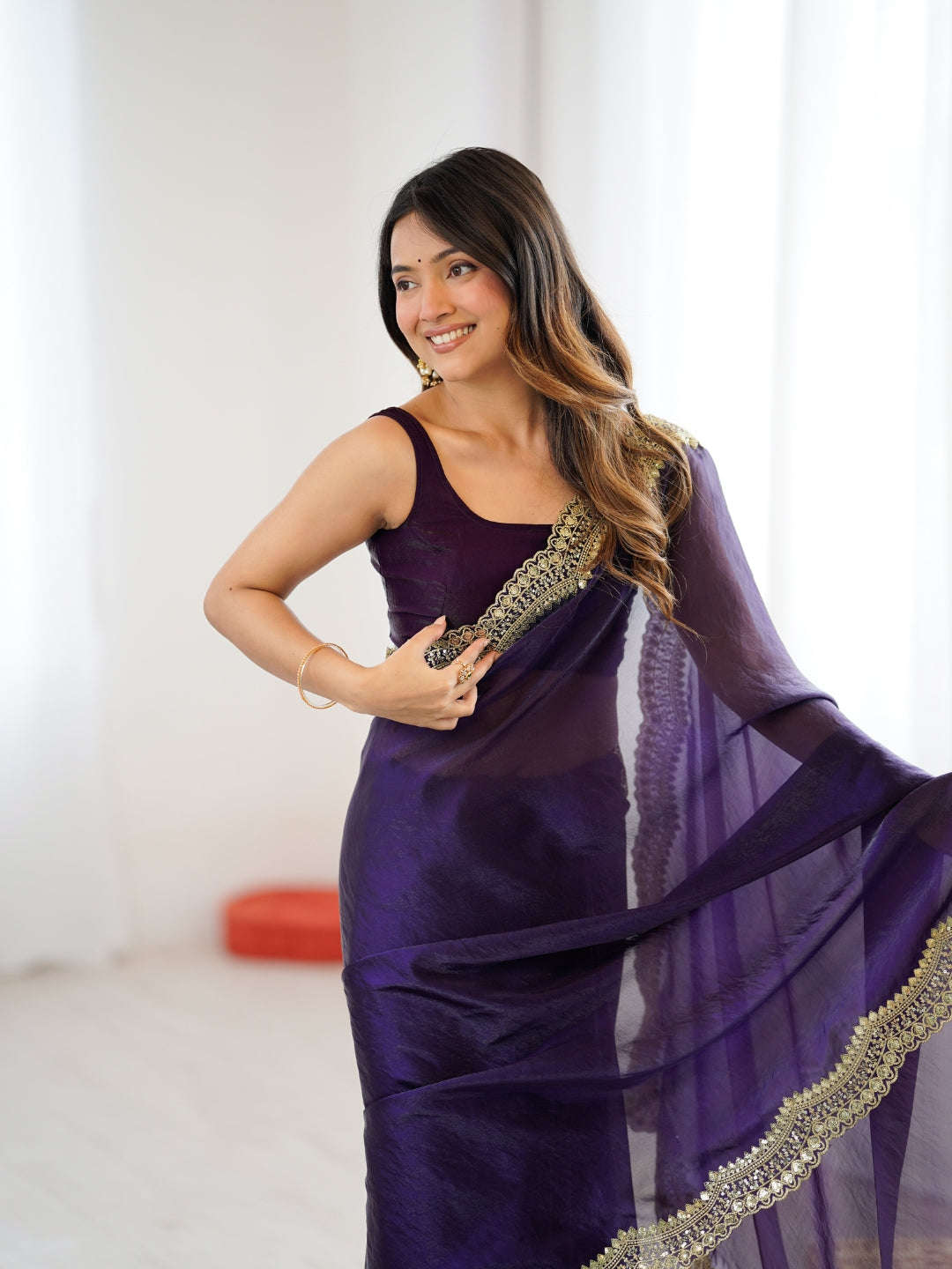Urban Pallu Solid Poly Chiffon Daily Saree