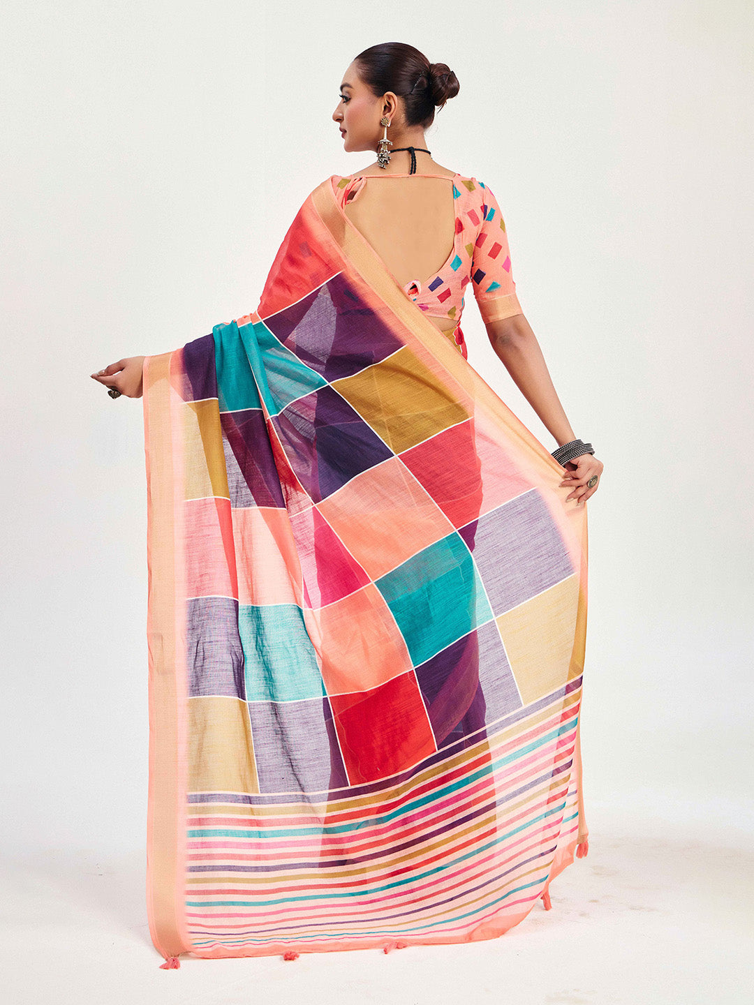 Urban Pallu Checked Silk Blend Fusion Saree