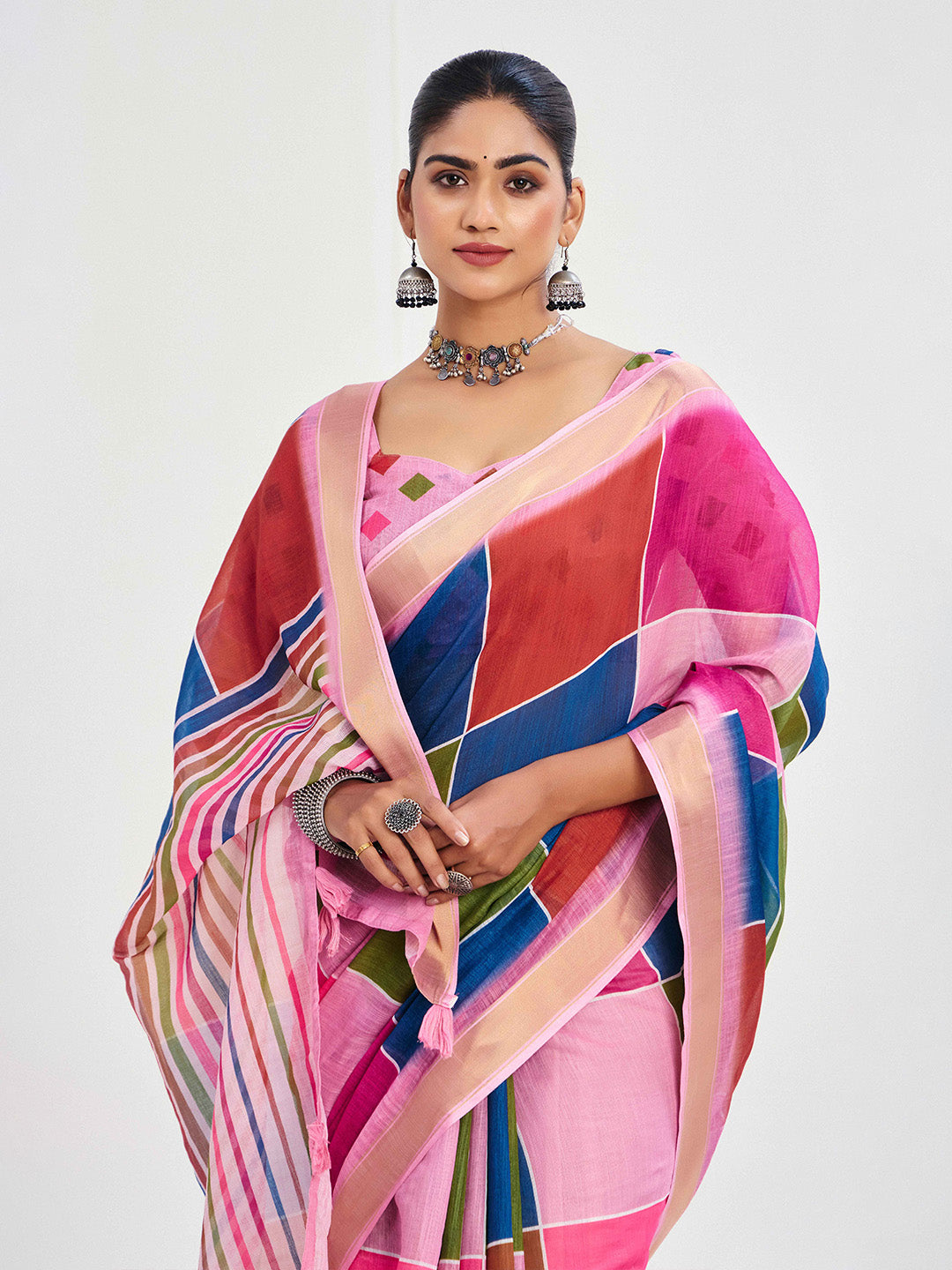 Urban Pallu Checked Silk Blend Fusion Saree
