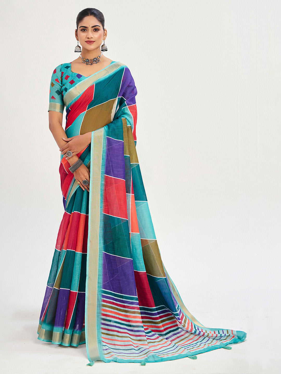 Urban Pallu Checked Silk Blend Fusion Saree