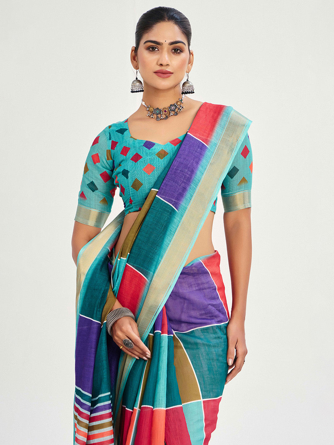 Urban Pallu Checked Silk Blend Fusion Saree