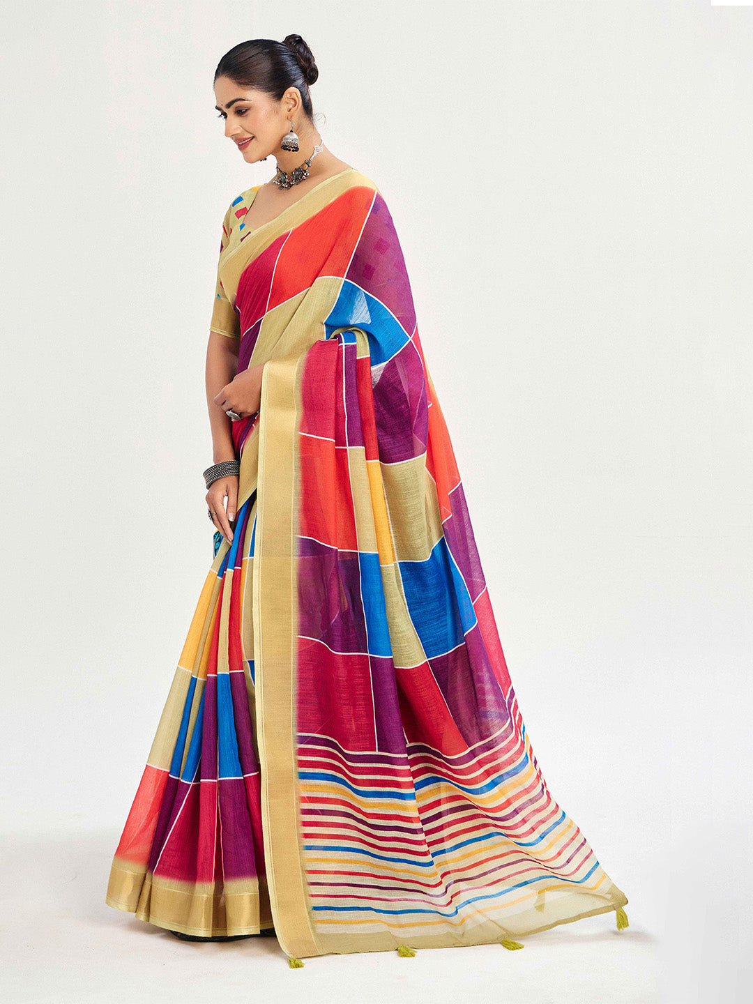 Urban Pallu Checked Silk Blend Fusion Saree