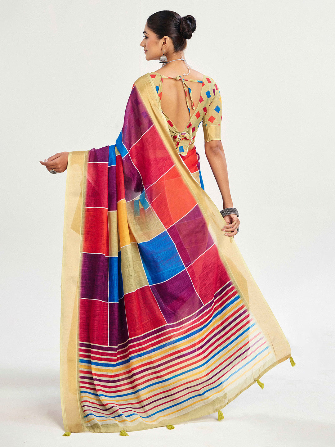 Urban Pallu Checked Silk Blend Fusion Saree