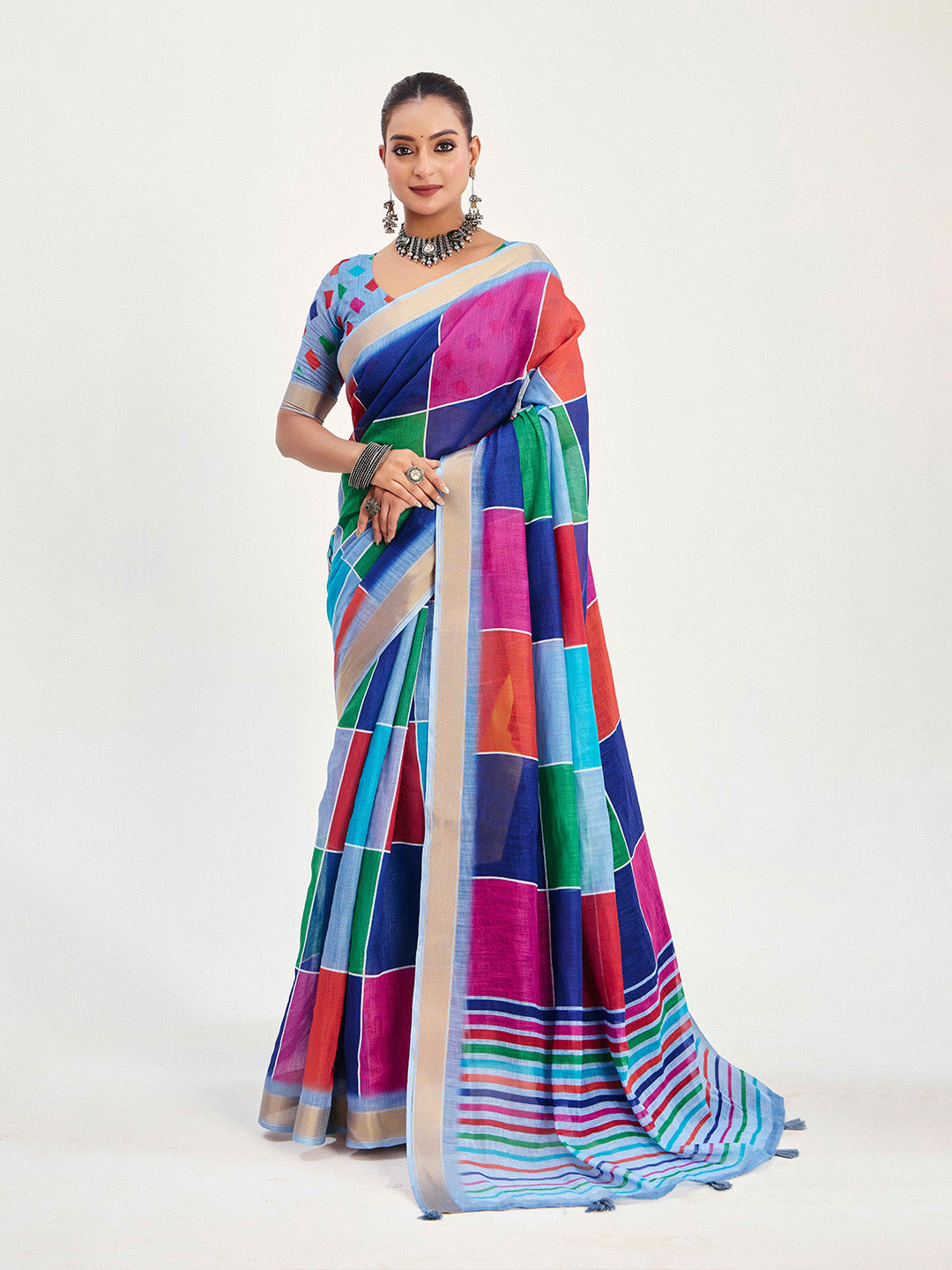 Urban Pallu Checked Silk Blend Fusion Saree