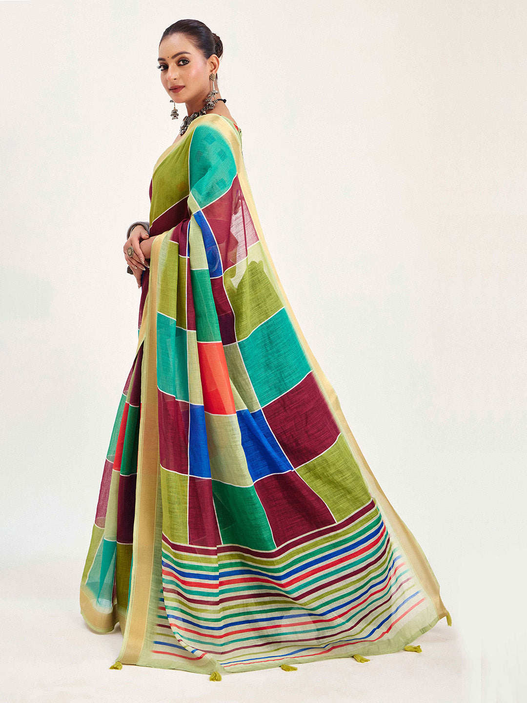 Urban Pallu Checked Silk Blend Fusion Saree
