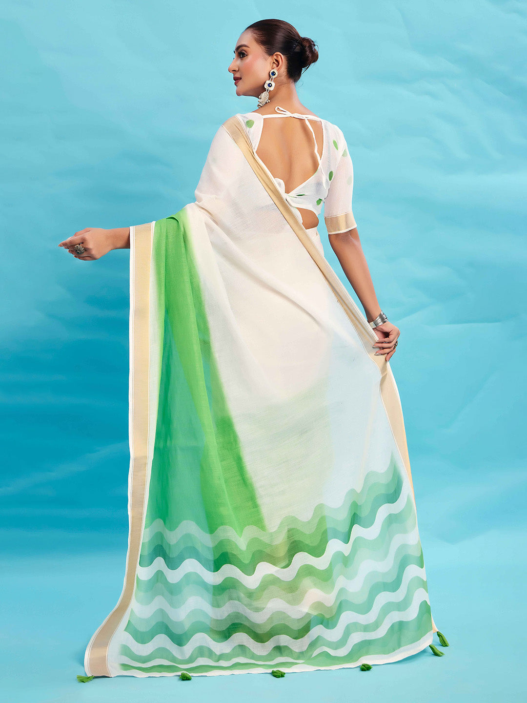 Urban Pallu Ombre Dyed Silk Blend Fusion Saree