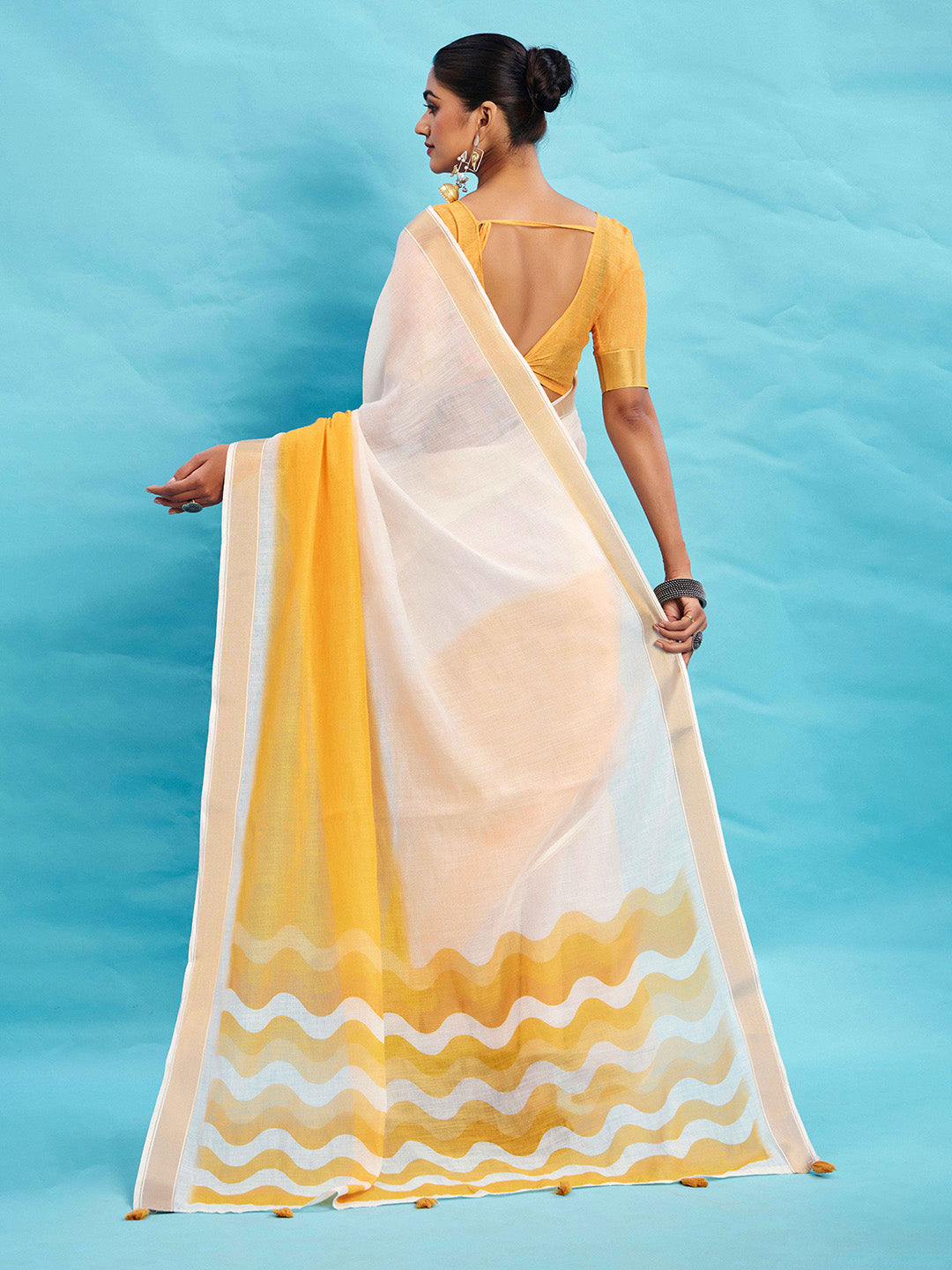 Urban Pallu Woven Design Silk Blend Fusion Saree