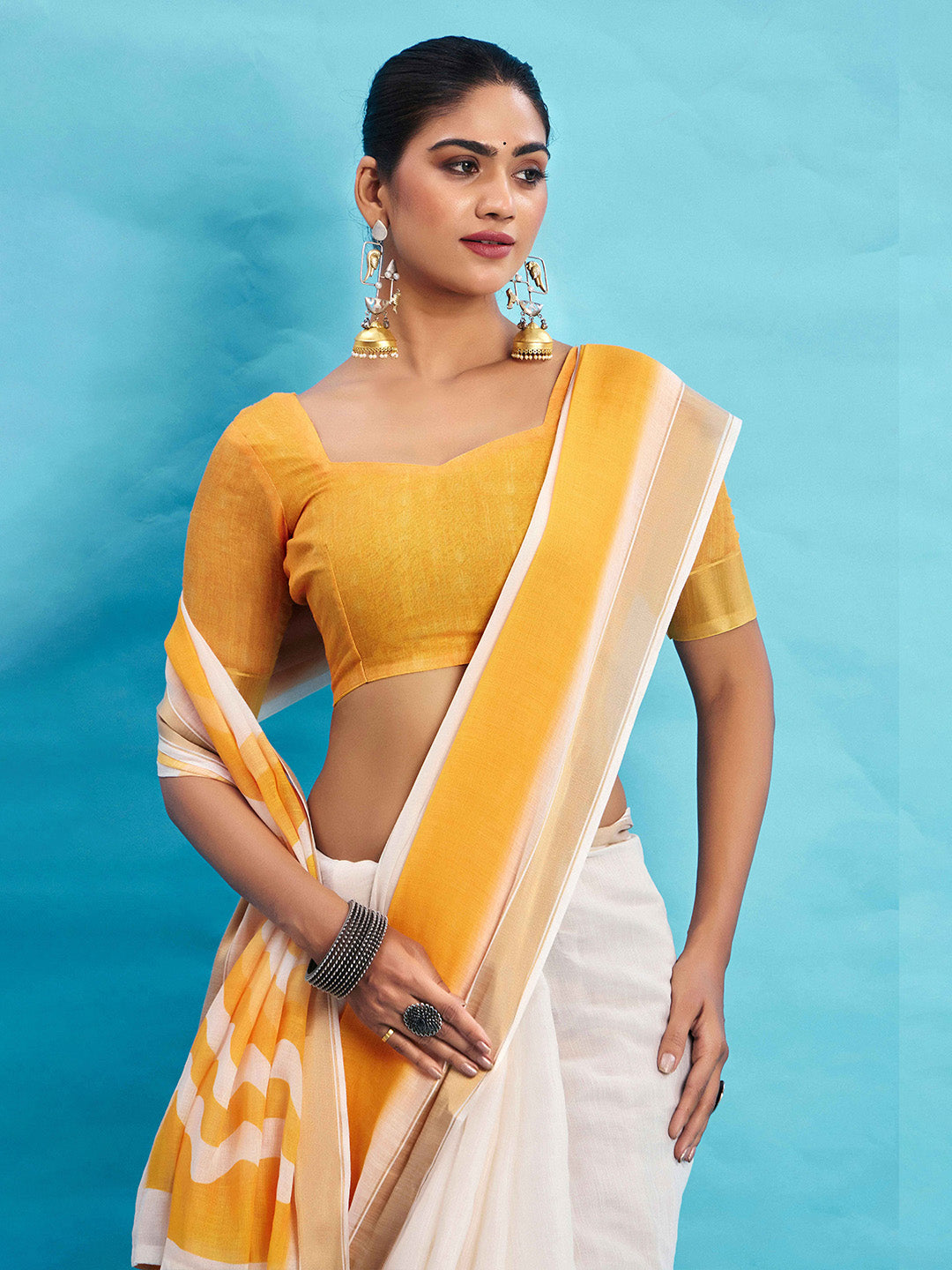 Urban Pallu Woven Design Silk Blend Fusion Saree