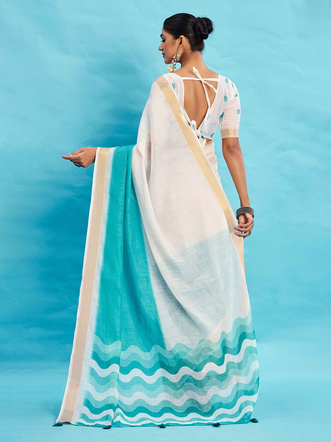 Urban Pallu Ombre Dyed Silk Blend Fusion Saree