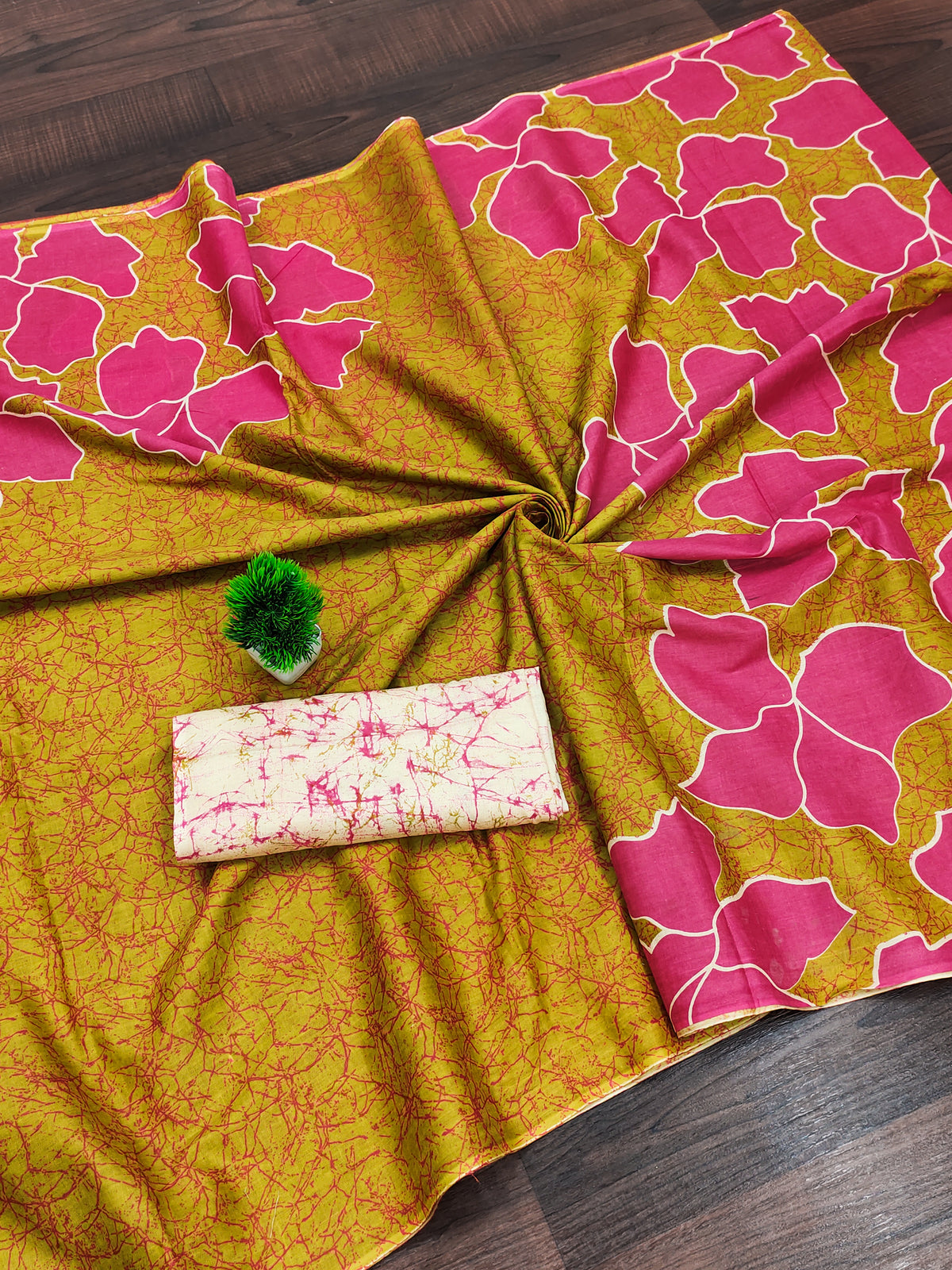 Urban Pallu Woven Design Pure Cotton Daily Saree