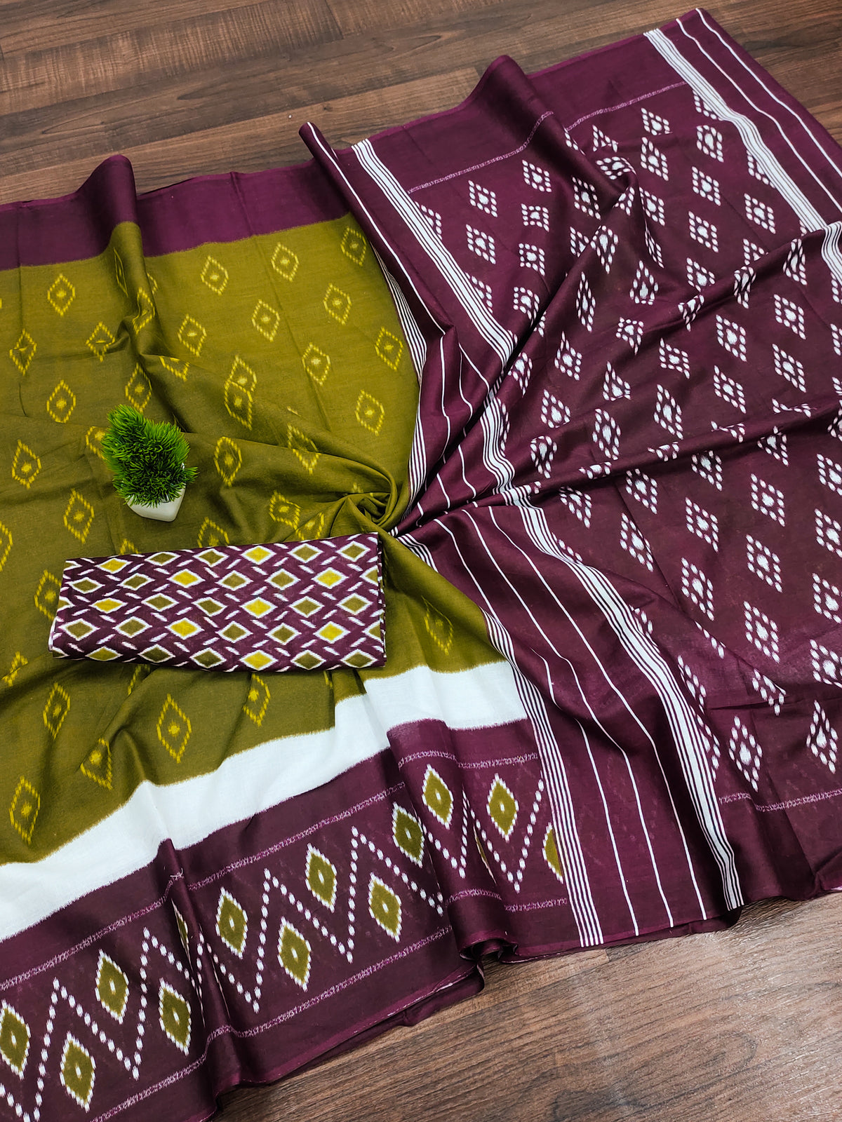 Urban Pallu Woven Design Pure Cotton Daily Saree
