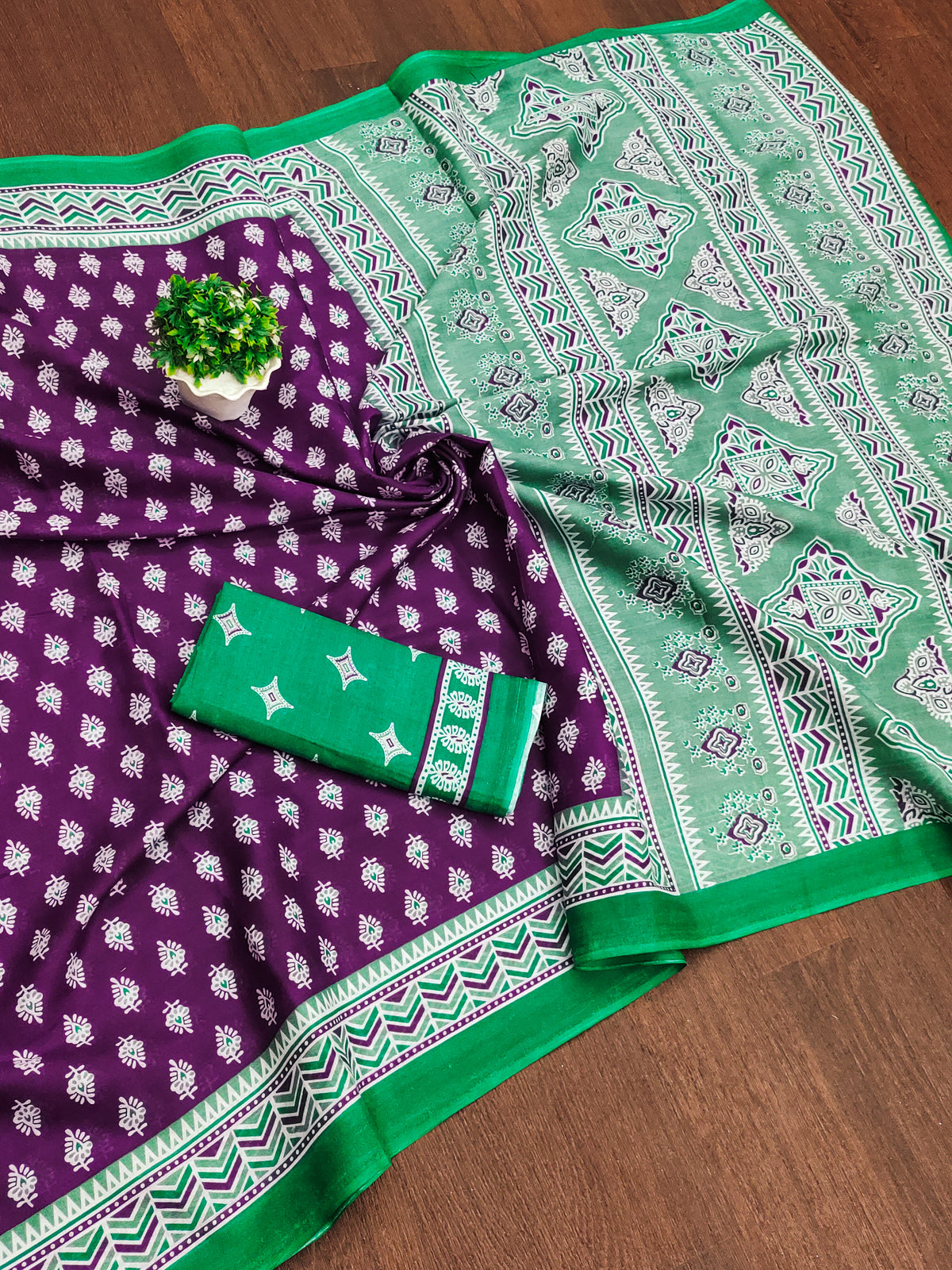 Urban Pallu Woven Design Pure Cotton Daily Saree