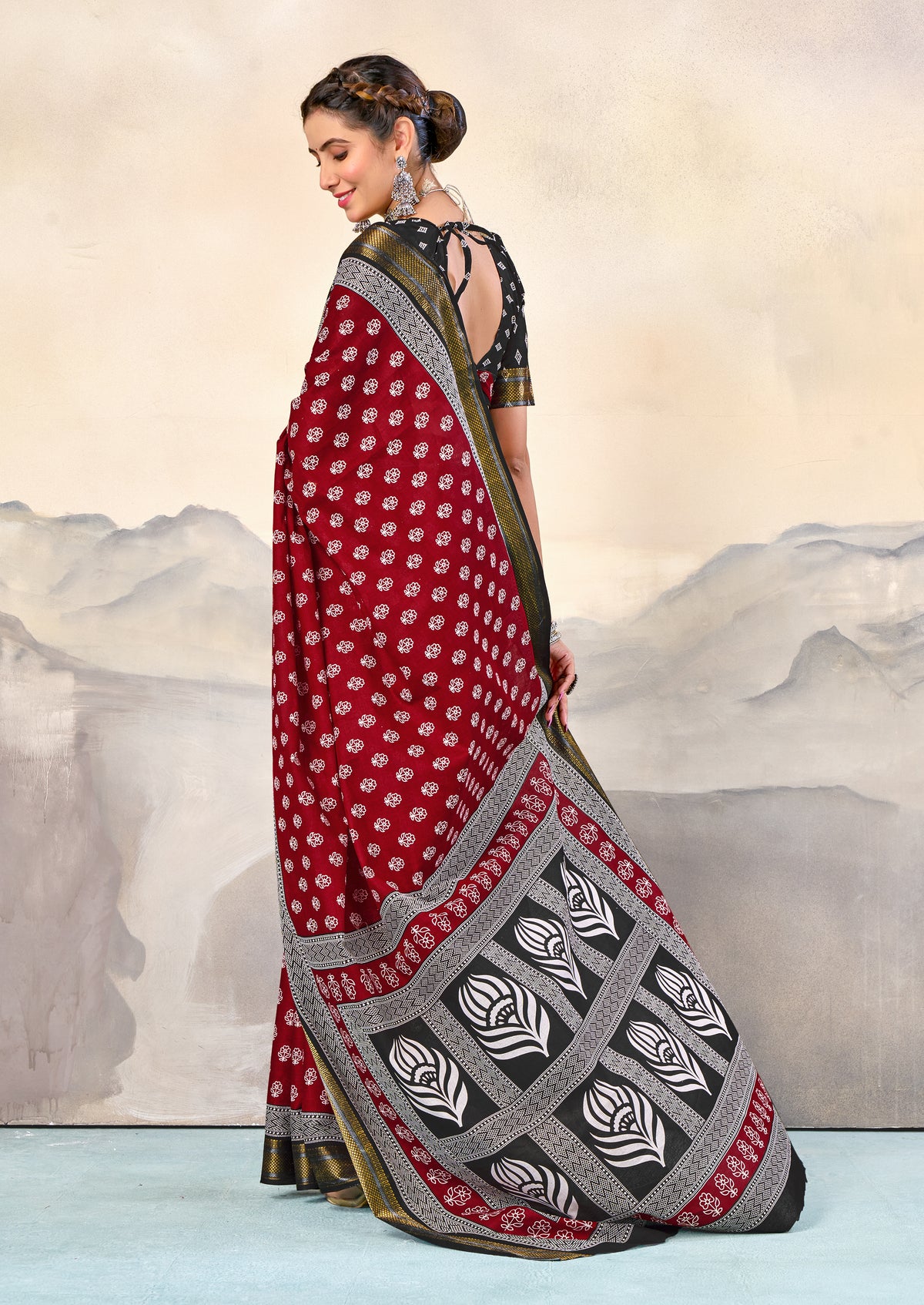 Urban Pallu Woven Design Pure Cotton Daily Saree