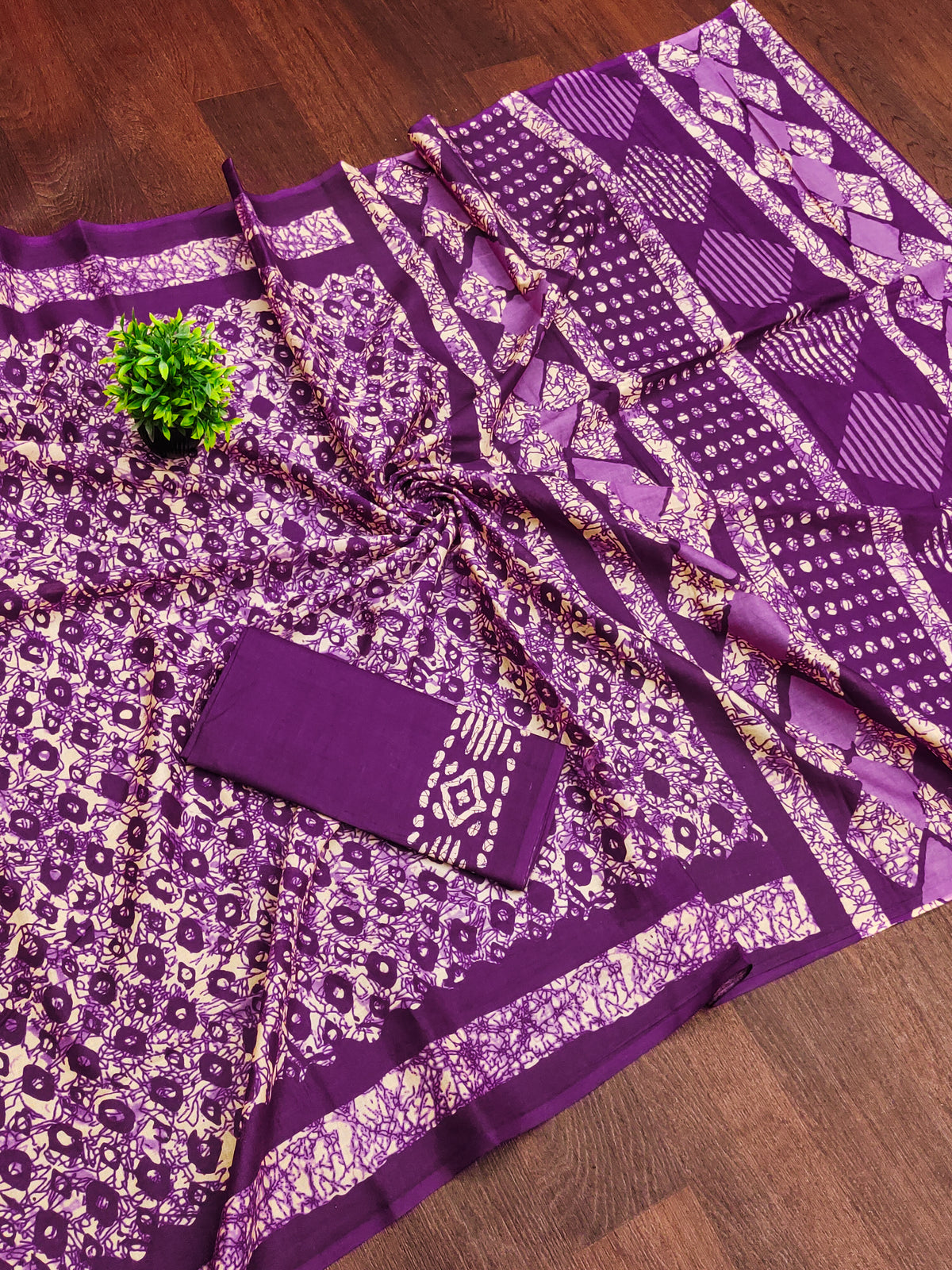 Urban Pallu Woven Design Pure Cotton Daily Saree