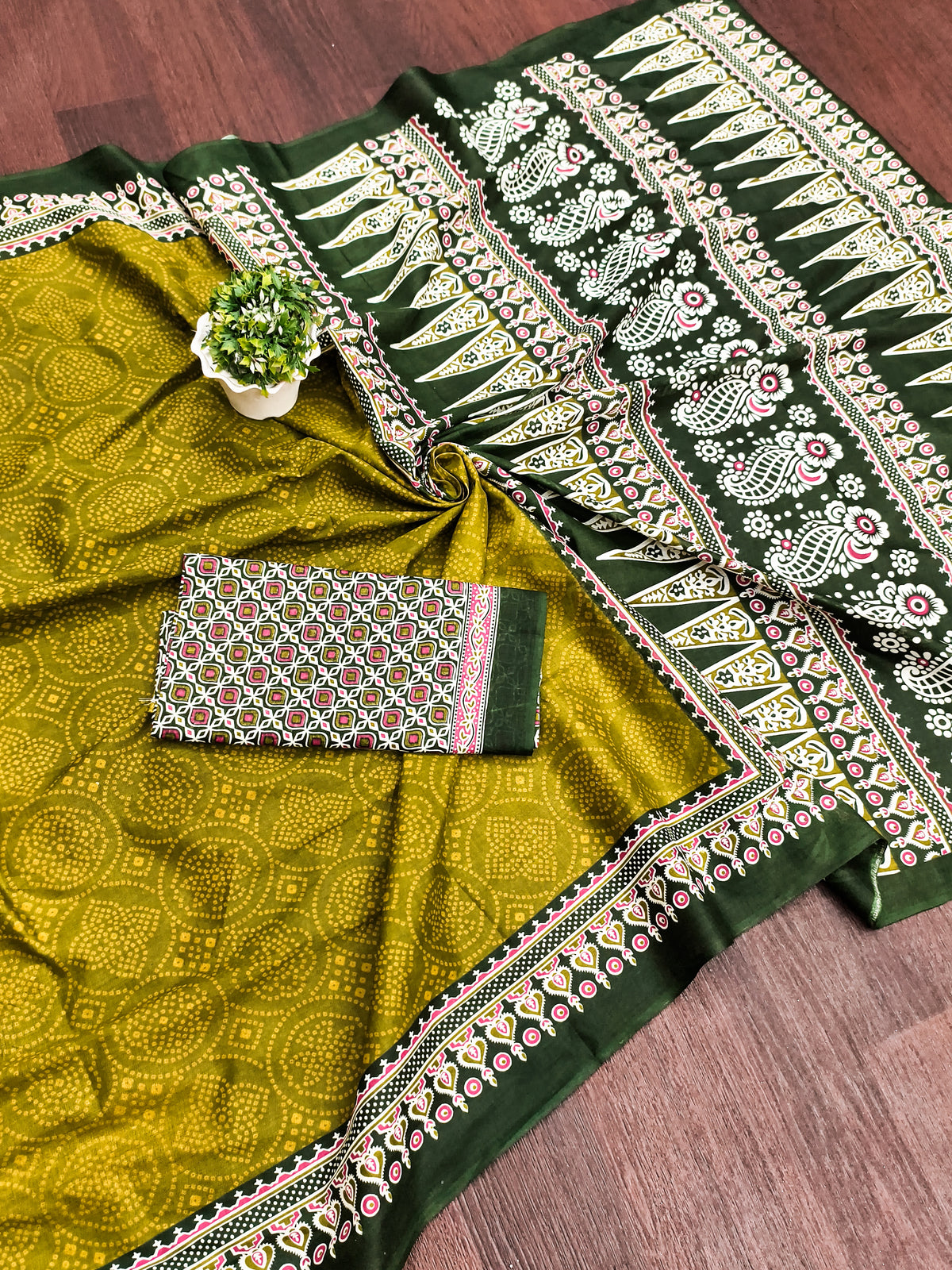 Urban Pallu Woven Design Pure Cotton Daily Saree