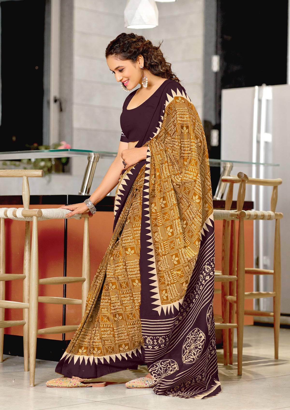 Urban Pallu Woven Design Pure Cotton Daily Saree