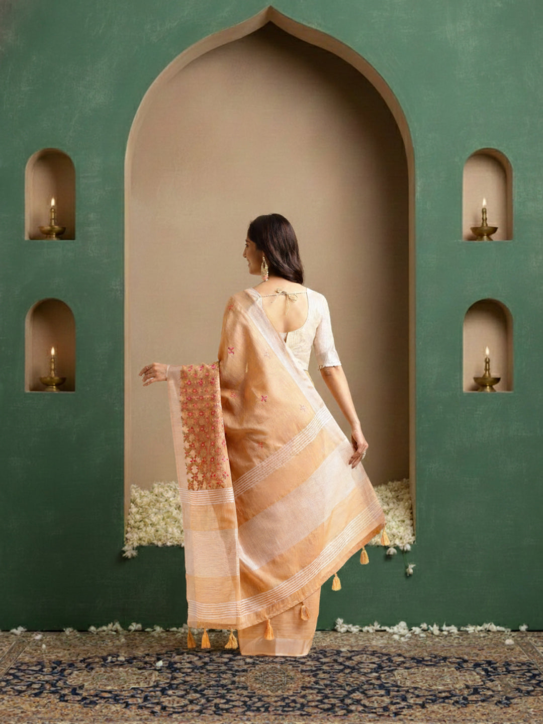 Urban Pallu Floral Sequinned Silk Blend Fusion Saree