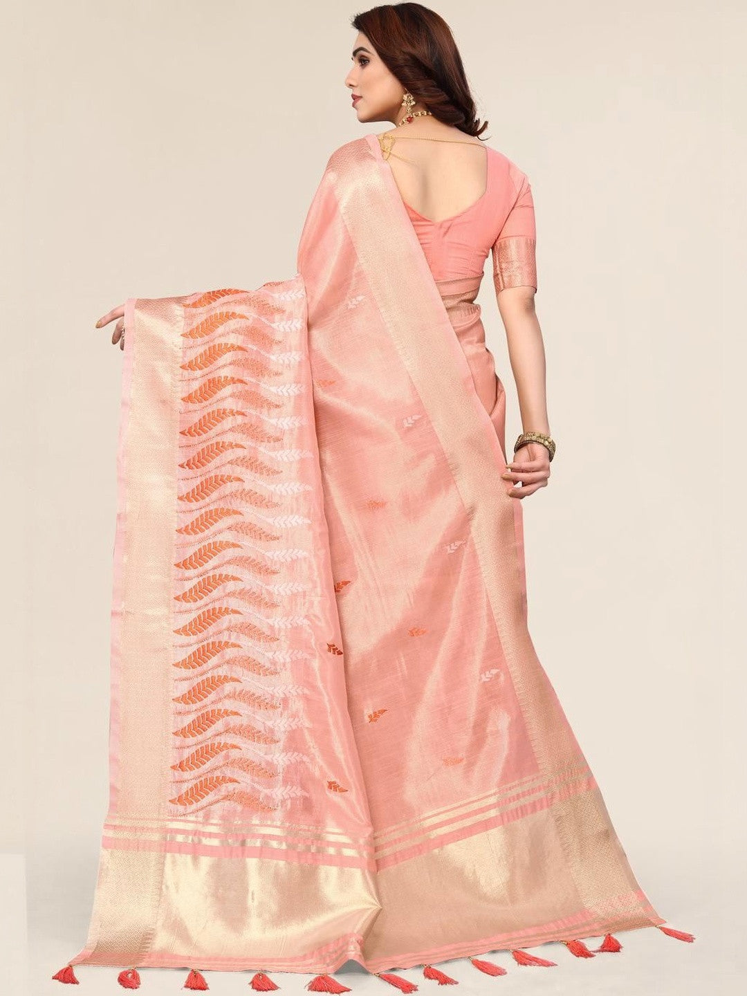 Urban Pallu Floral Sequinned Silk Blend Fusion Saree