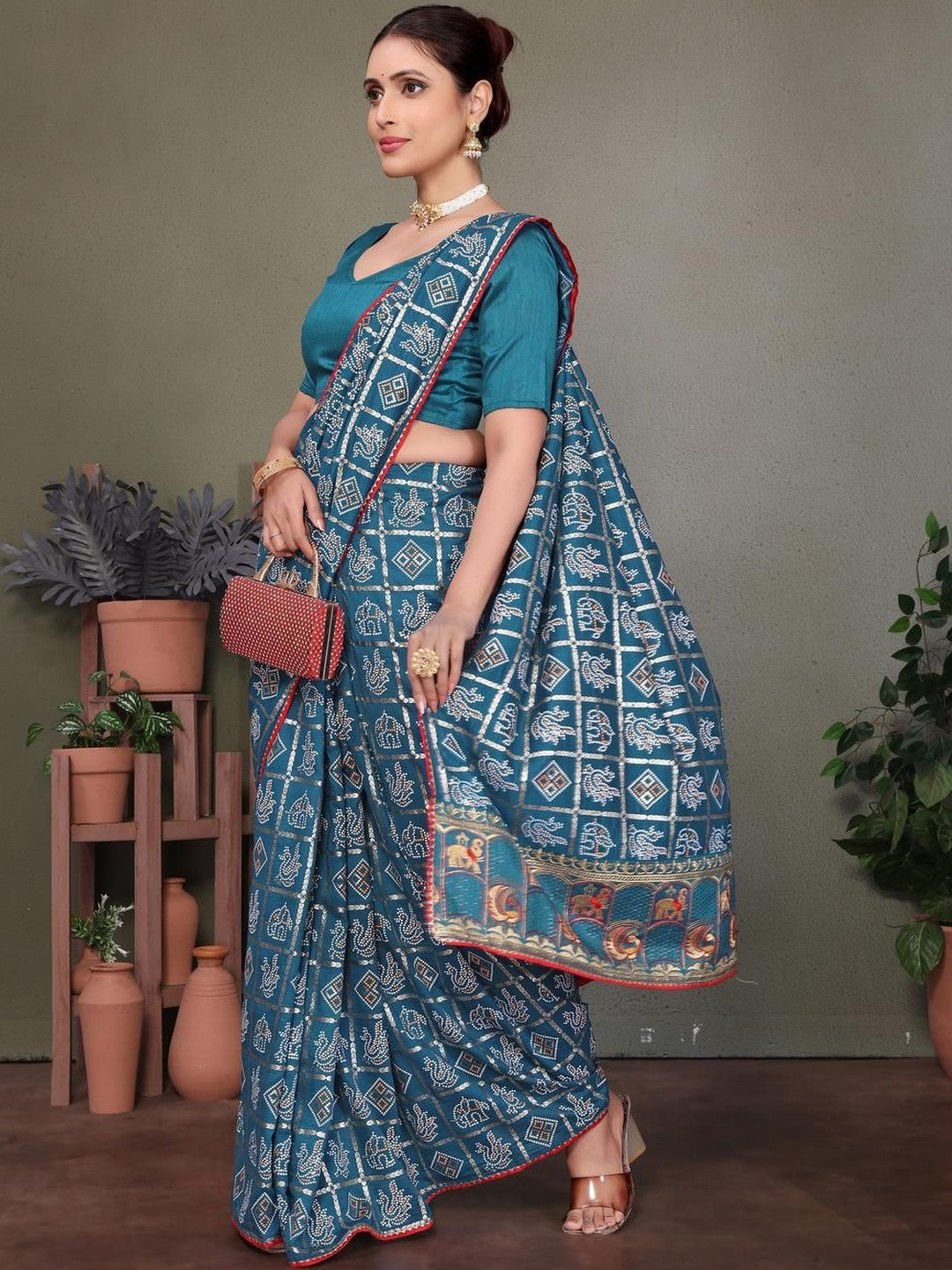 Urban Pallu Floral Sequinned Silk Blend Fusion Saree