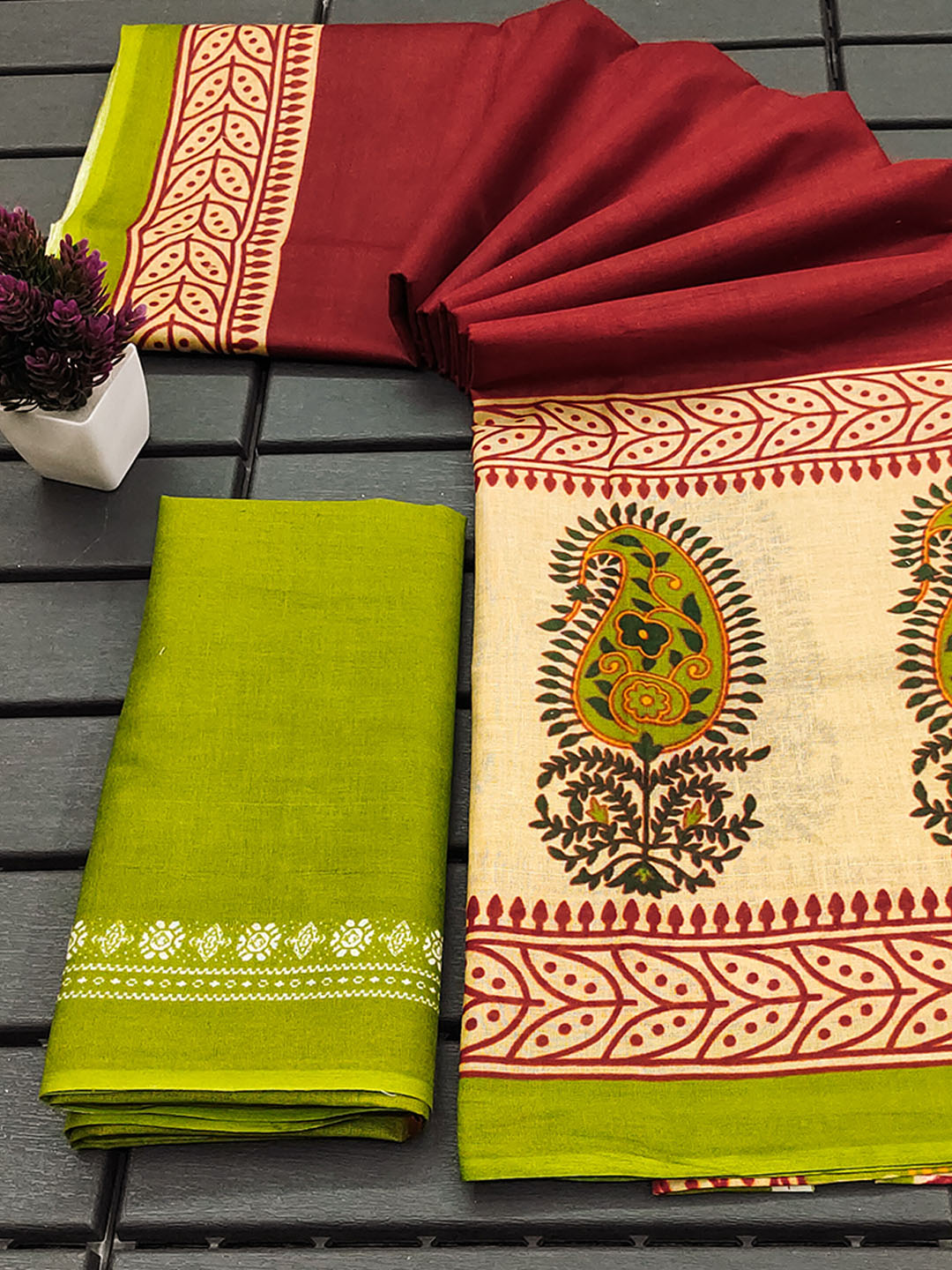 Urban Pallu Woven Design Pure Cotton Daily Saree