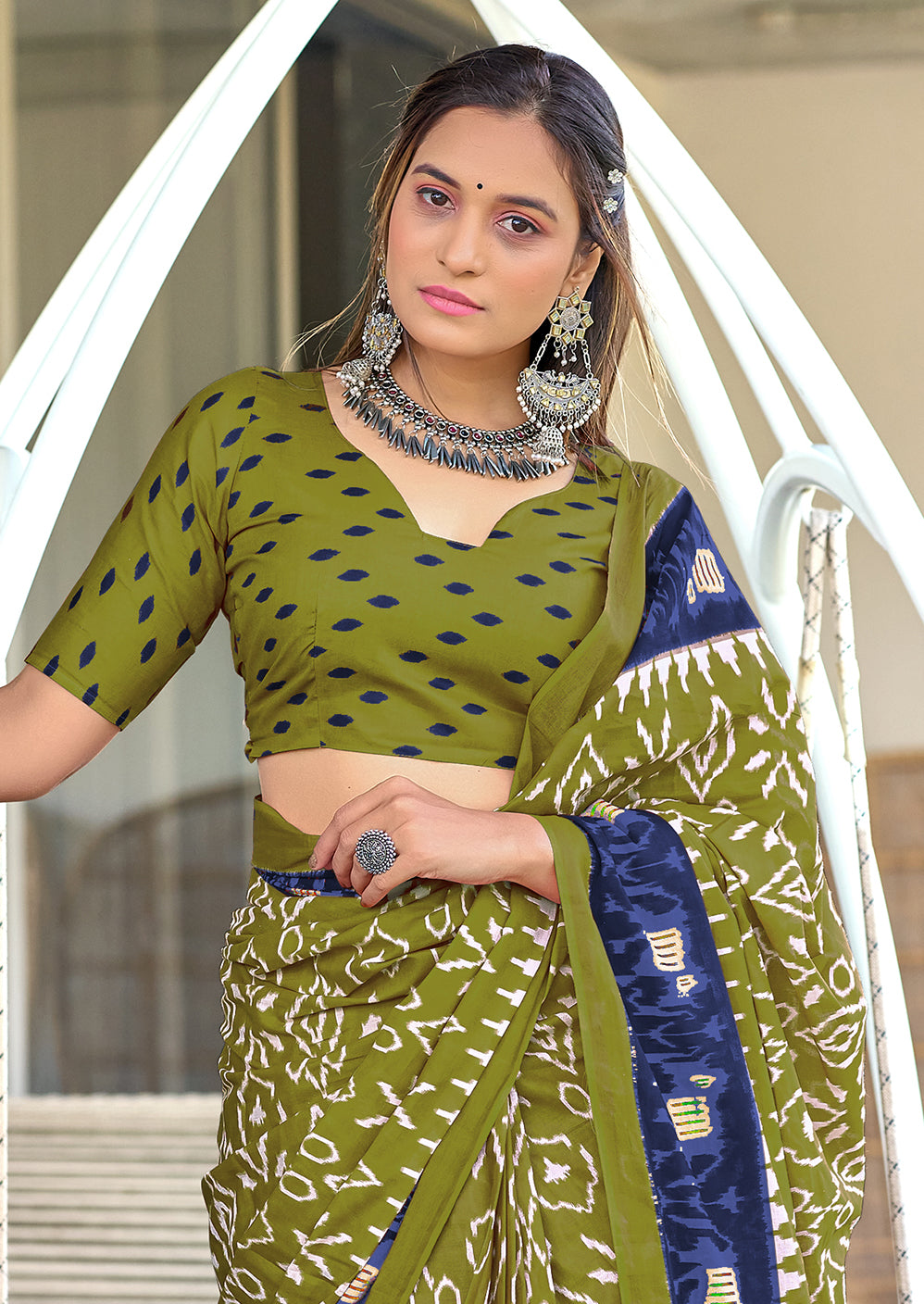 Urban Pallu Woven Design Pure Cotton Daily Saree